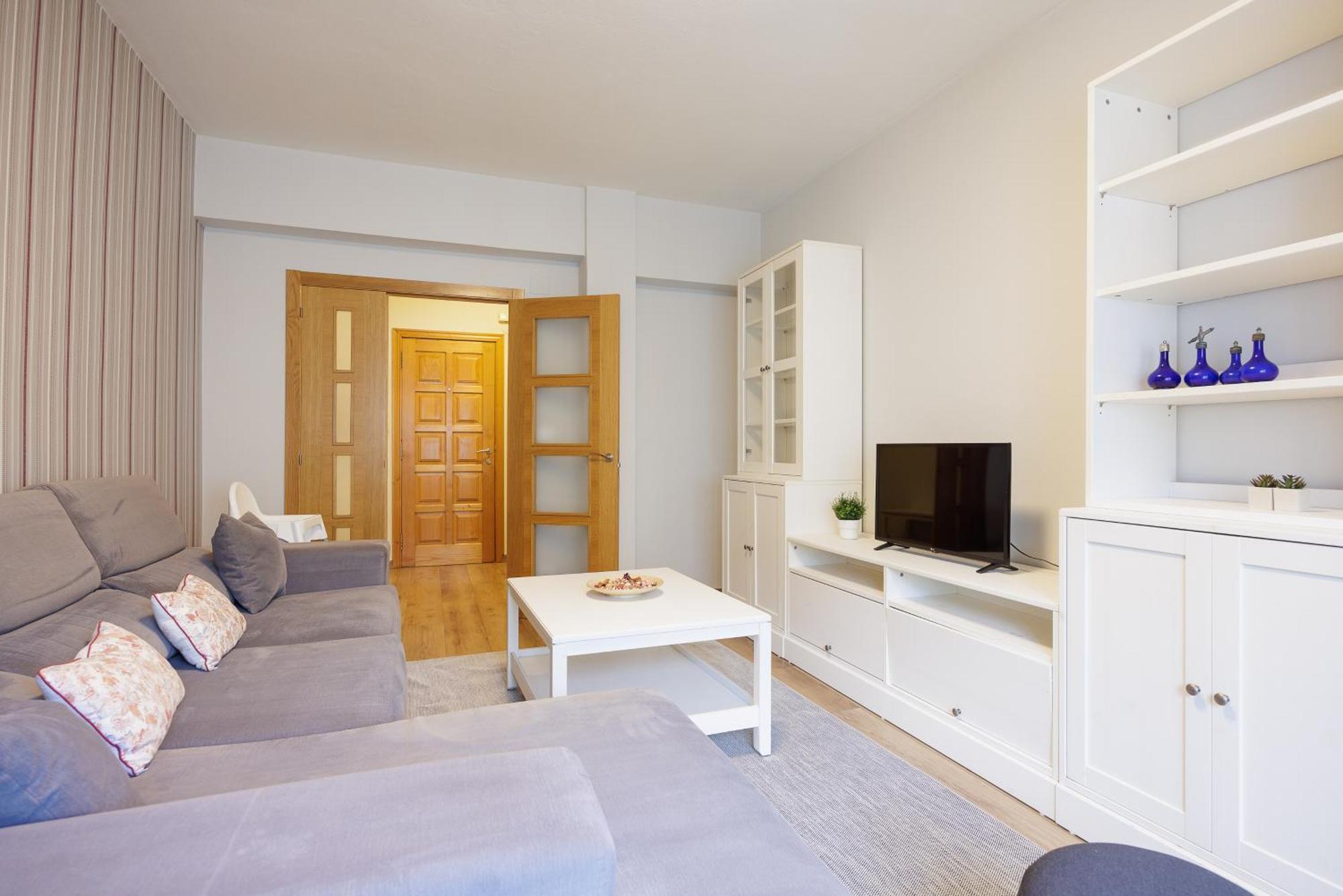 Adeines Viviendas Uso Turistico Medio Apartment